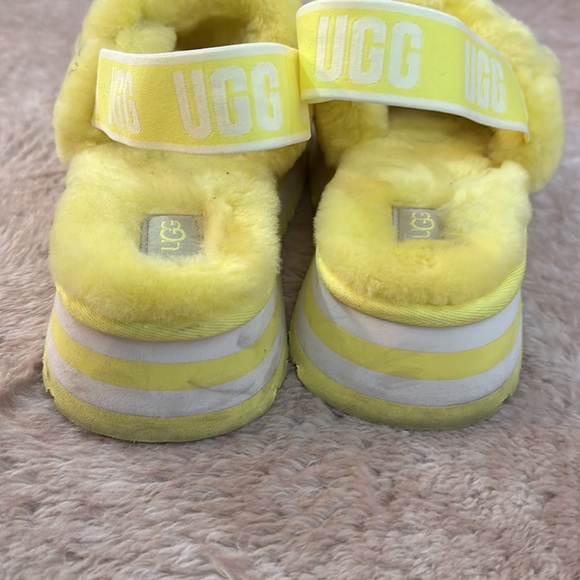 yellow UGG slides - Picture 8 of 11